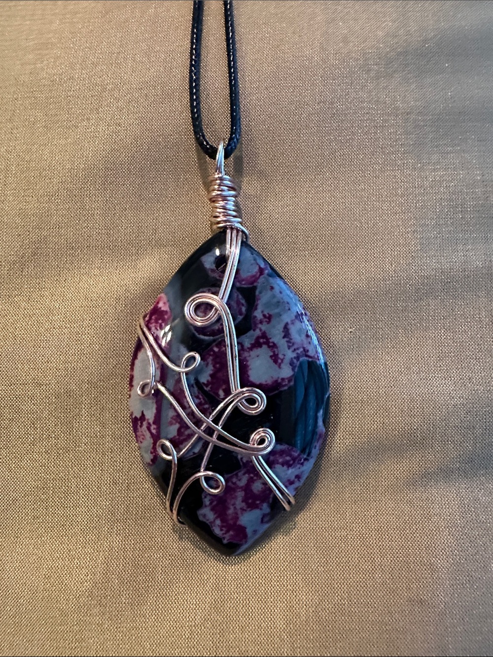 Handmade Fuchsia/ Black/Gray Agate Stone  Rose Gold Metal Wrap Necklace on Cord